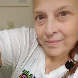 Meet your Posher, Lynette